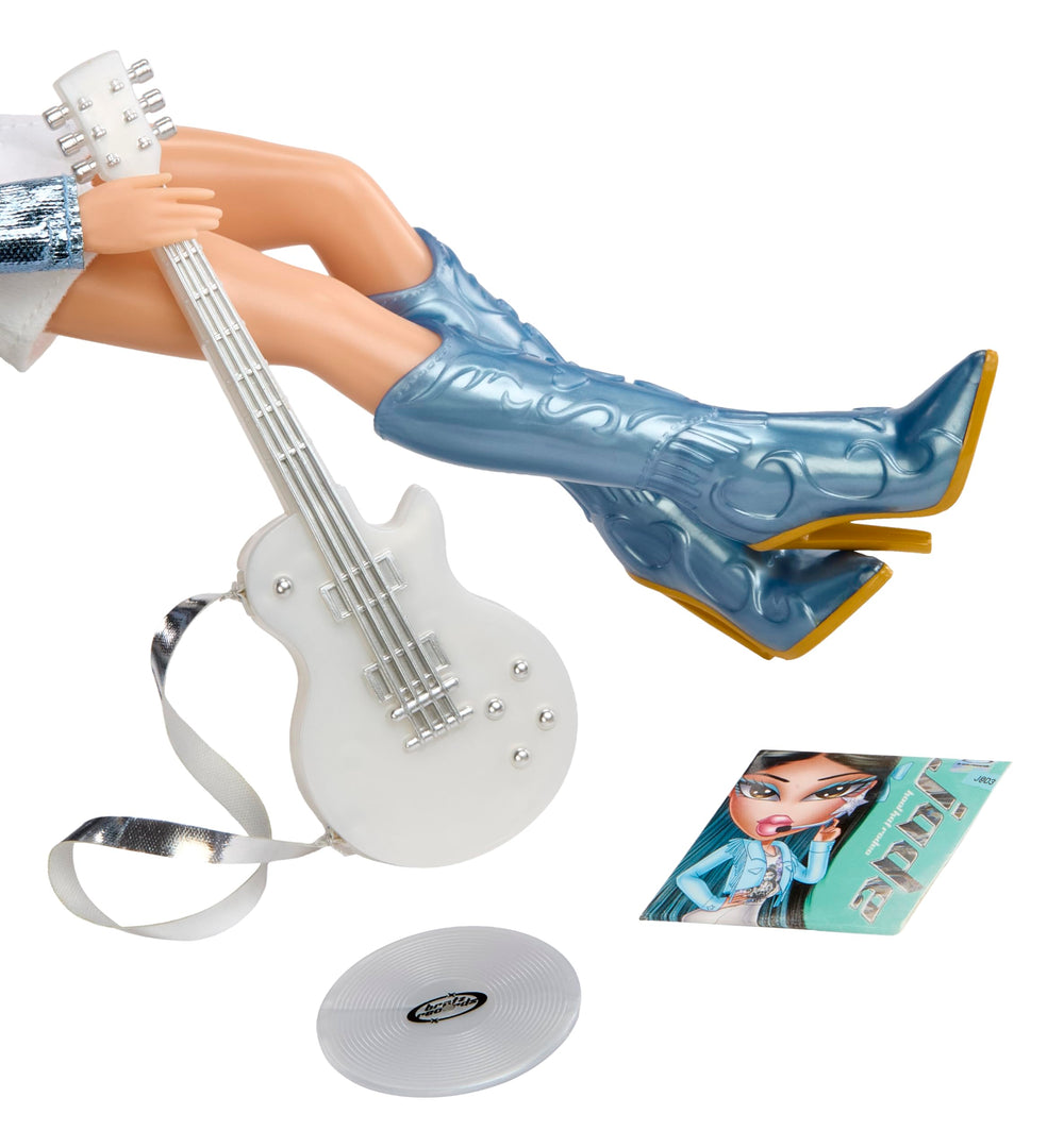 Bratz Pop Starz Jade metallic blue boots coordinate with hair bows