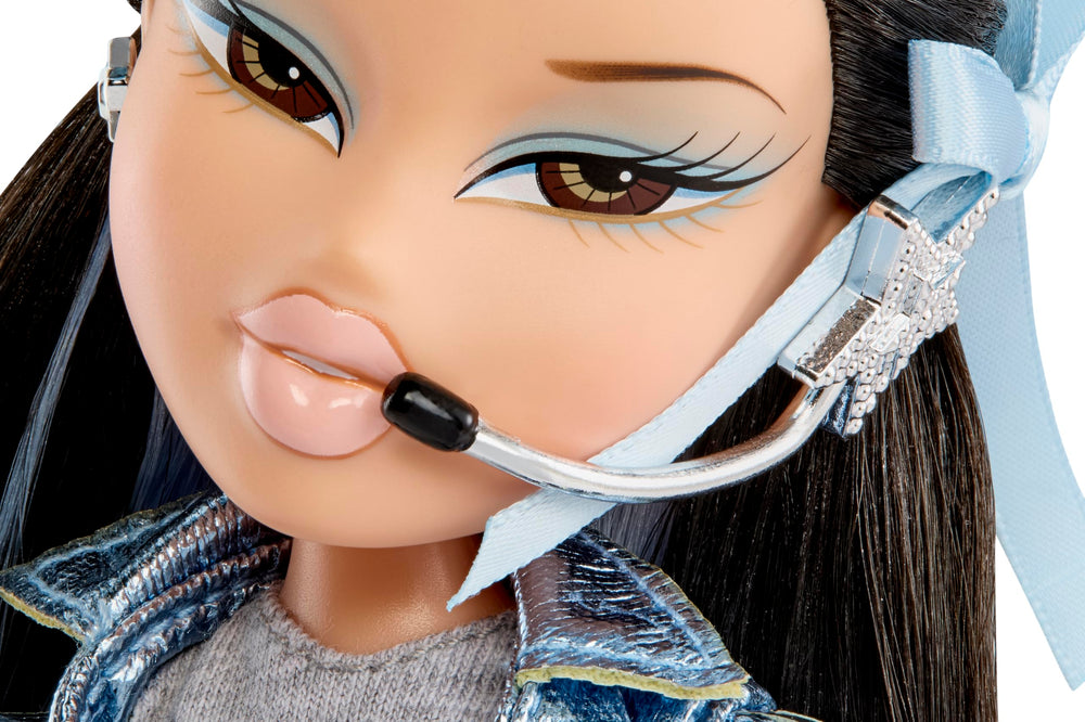 Bratz Pop Starz Jade headset and microphone for singing performances