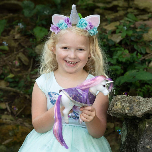 Breyer Luna Unicorn bathrobe accessory included for cozy bath play
