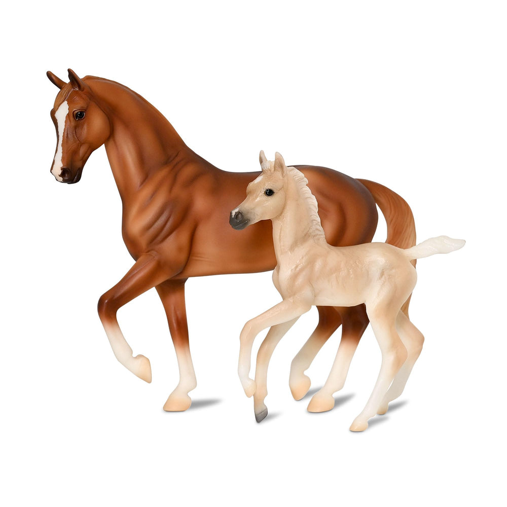 Breyer Power and Precision horse 1:12 scale, ideal for imaginative play and display.