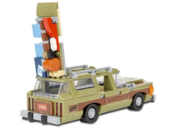 Brick Loot Wagon Queen Truckster unboxing highlights sturdy construction