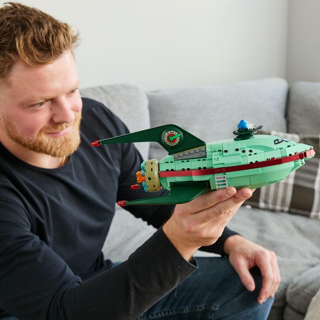 Brickcraft Futurama Planet Express Ship logo on center wing