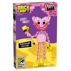 Articulated Kissy Missy arms allow dynamic posing and storytelling.