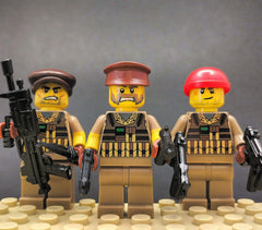 Brick Loot Weapons Mega Pack packaging opens to reveal ready-to-use accessories for quick play