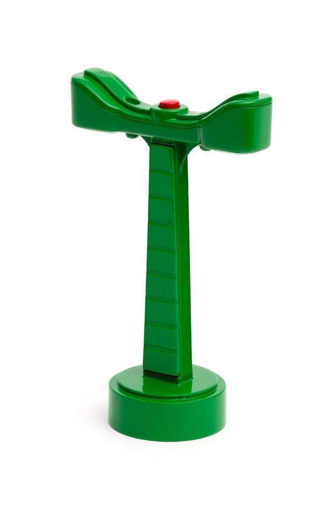BRIO 33836 automatic turn-off conserves batteries during play.