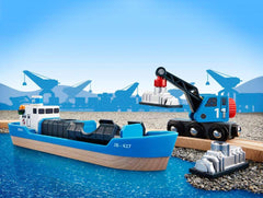 BRIO compatibility highlight, showcasing seamless play with all BRIO toys.