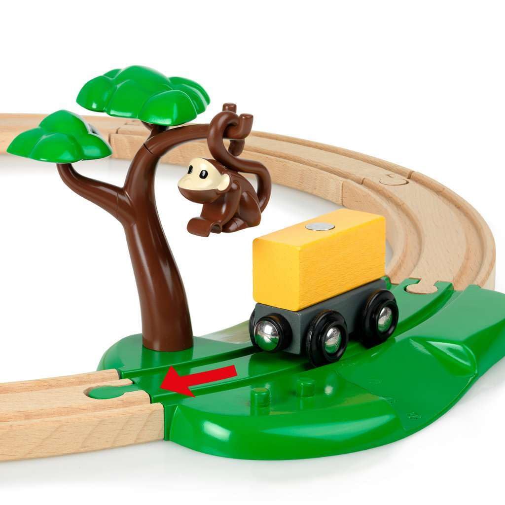 BRIO World Safari crossing-bridge for exciting train crossings.