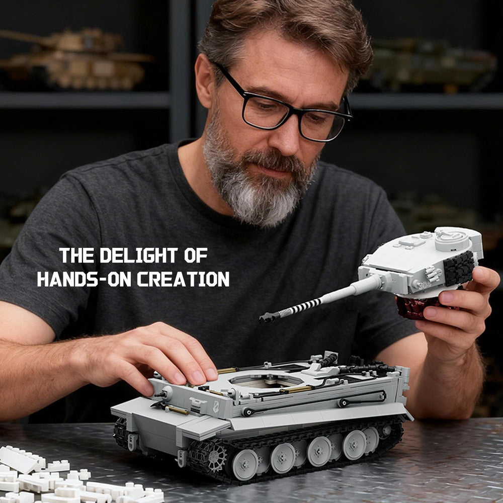 BrixVibe Tiger Heavy Tank S04 turret rotation emphasizes playability and pose-ability.