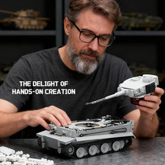 BrixVibe Tiger Heavy Tank S04 turret rotation emphasizes playability and pose-ability.