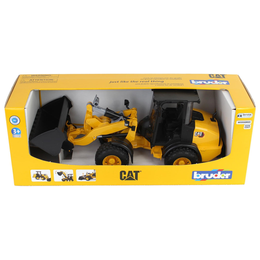 Bruder 02486 Cat Wheel Loader accessory compatibility boosts creative play with extras.