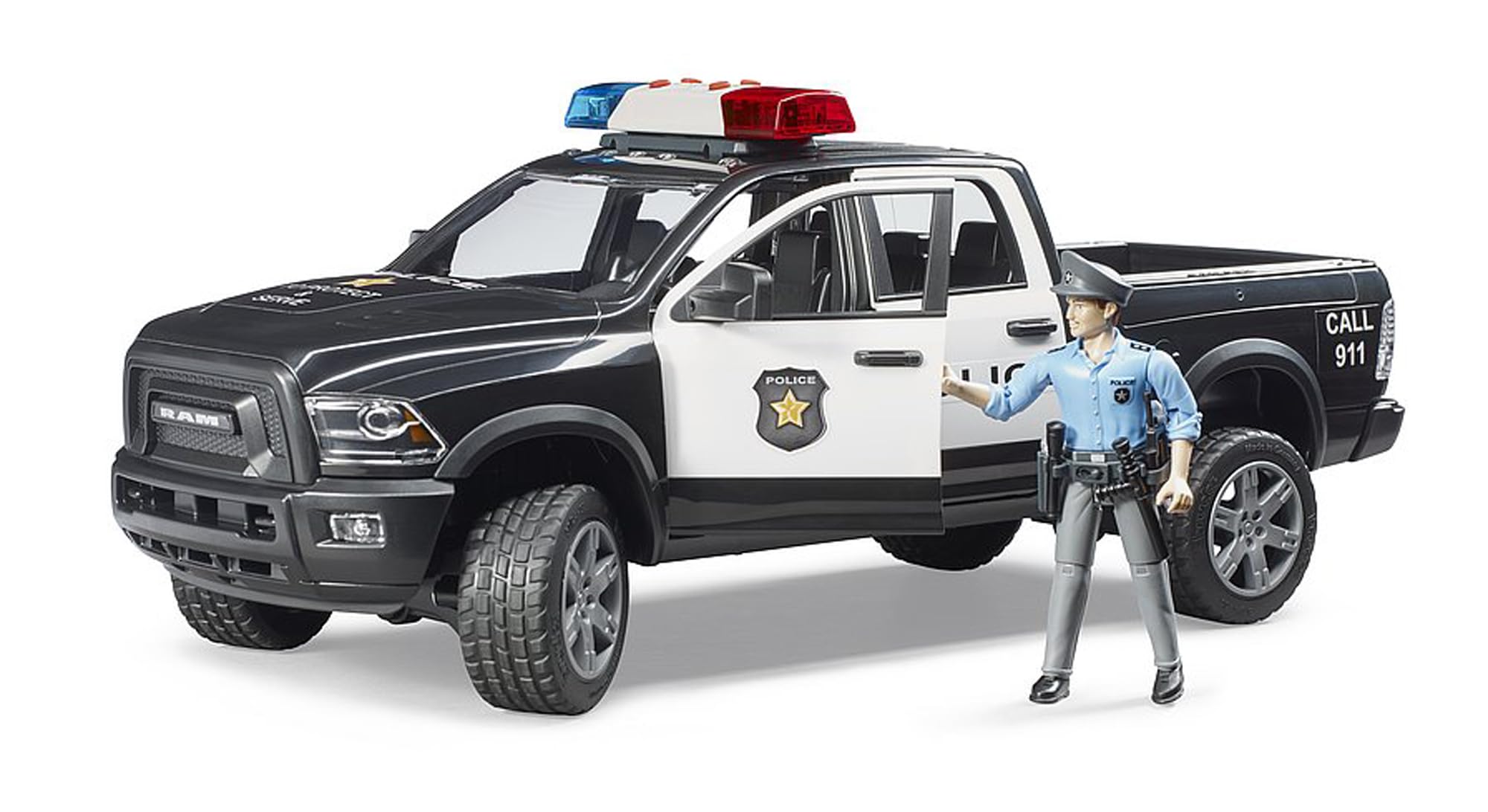 Bruder 02505 crew cab with four doors enables shared adventures