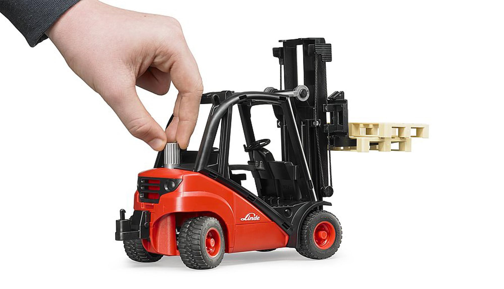 Bruder 02511 Linde H30D forklift mast tilt enables precise vertical stacking