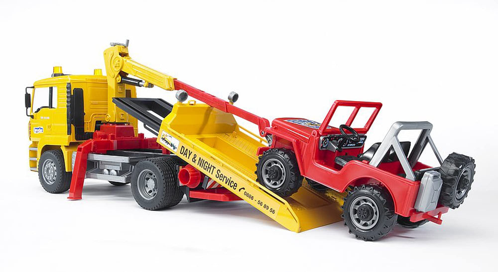 Bruder 02750 crane extension and swivel allow dynamic towing scenarios