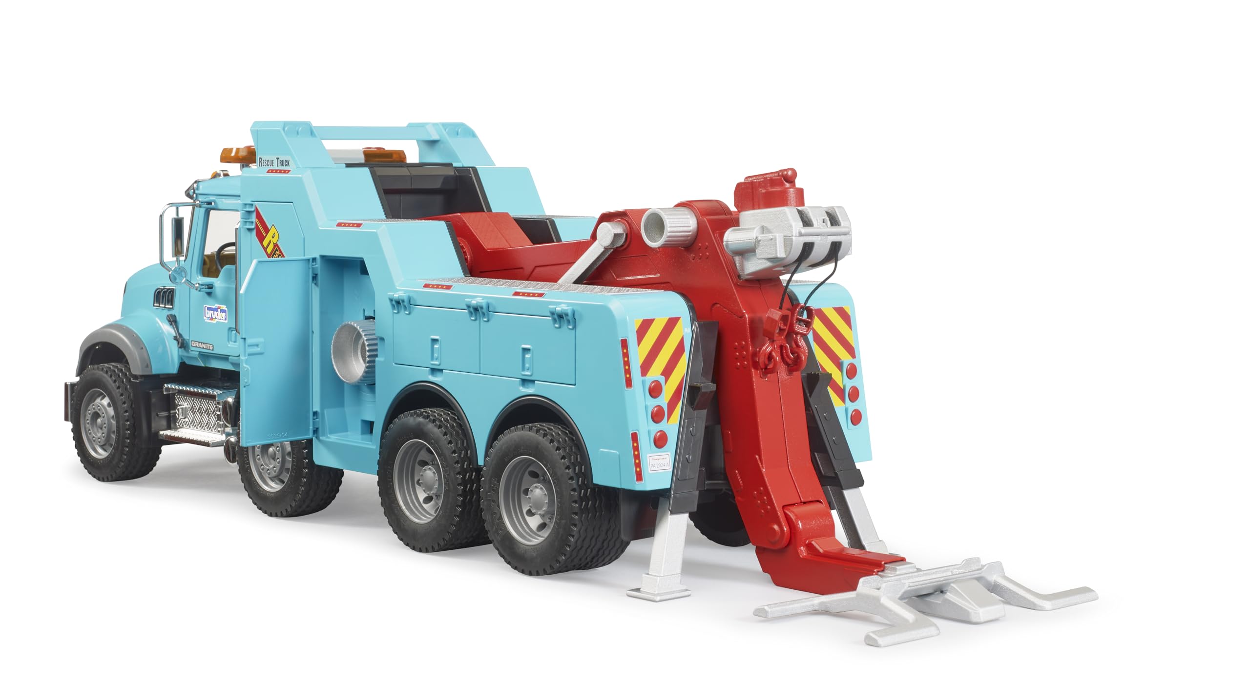 Bruder 02831 Mack Granite Heavy Rescue Wrecker light-sound module illuminated for day or night adventures.