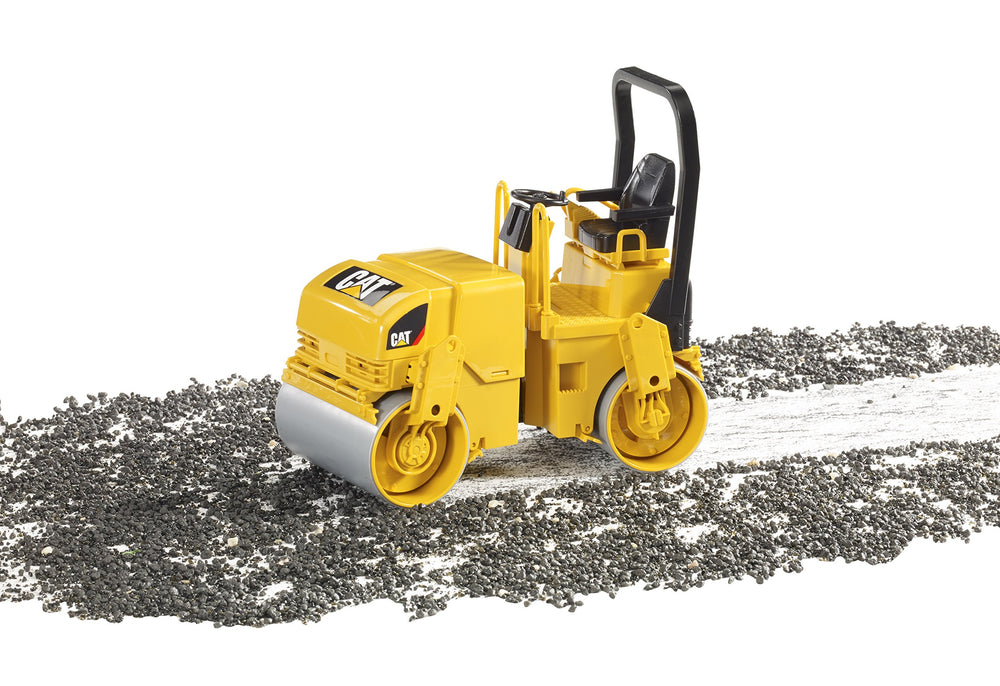 Compact size of the Bruder CAT compactor supports indoor and outdoor play sessions.
