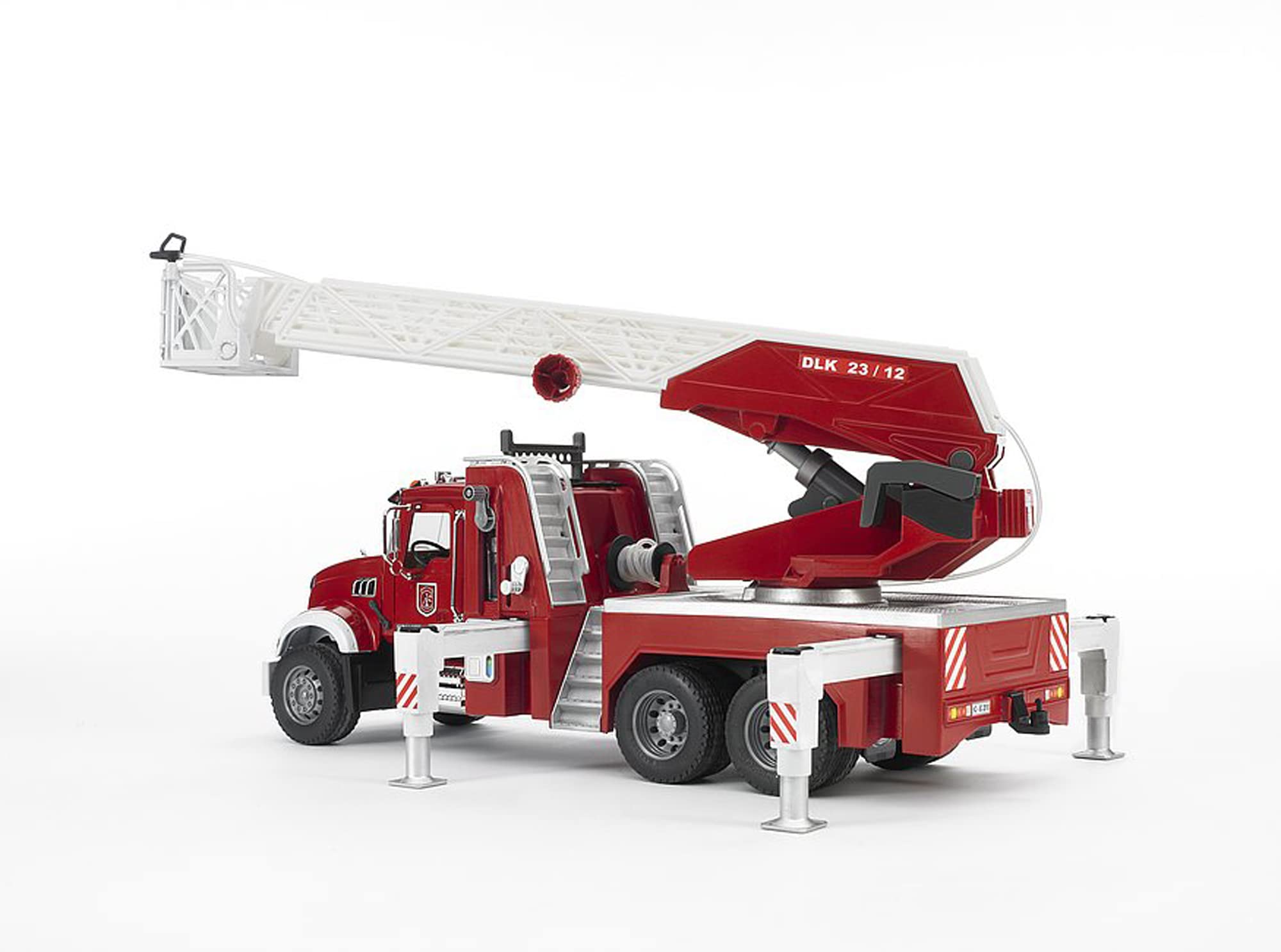 Bruder Mack Granite fire engine functioning nozzle for realistic water spray.