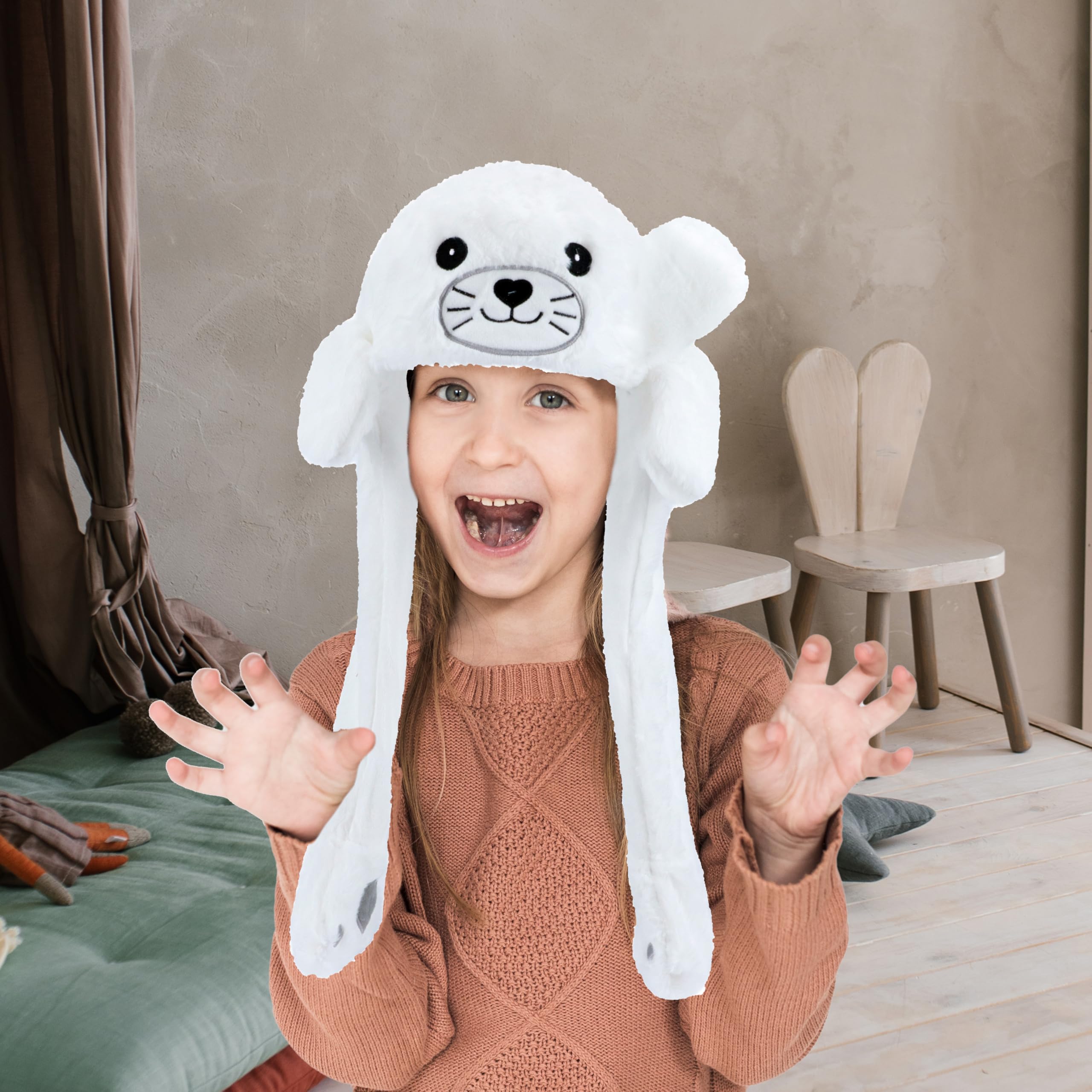 Cosplay and party moments with Bubblepompom seal hat as a gift.