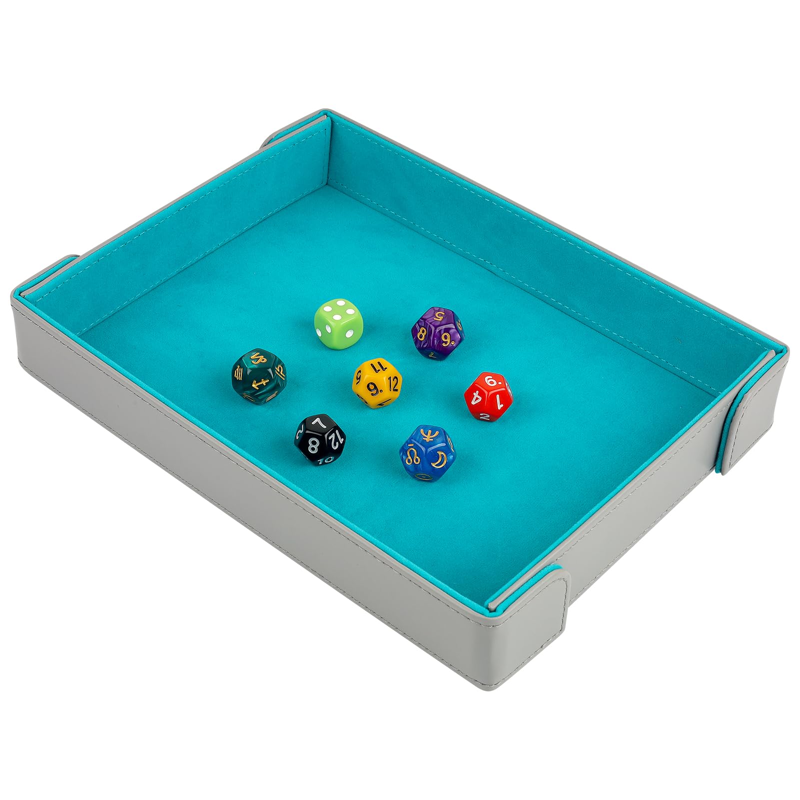 Buweeo dice tray measures 13x10.5 inches for ample rolling area