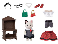 Calico Critters fashion accessories, bags and hats for mix-and-match play and style ideas.