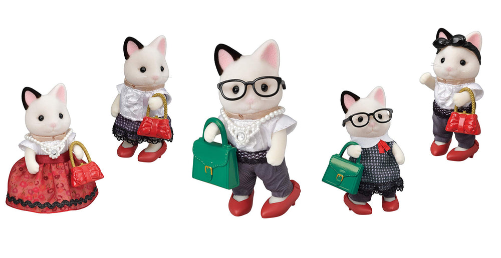 Calico Critters 3-inch Felicia figure is poseable for dynamic storytelling.