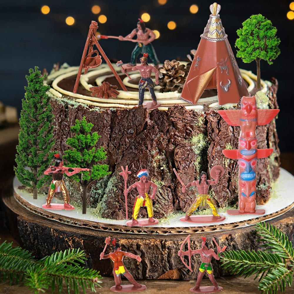 Canlierr tent scene adds authentic shelter for diorama storytelling.
