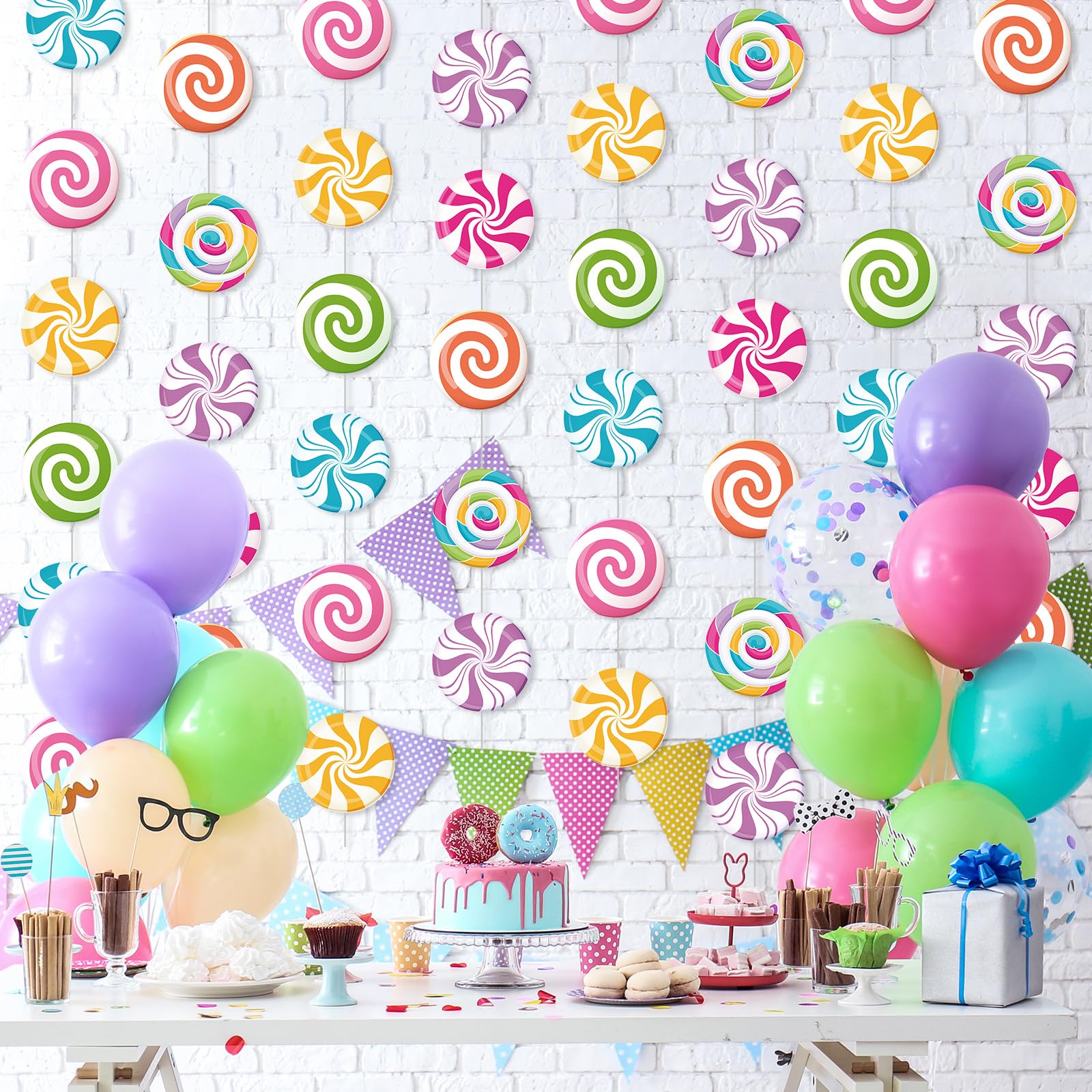 Capoda candy banner decor is pre-assembled for quick setup.