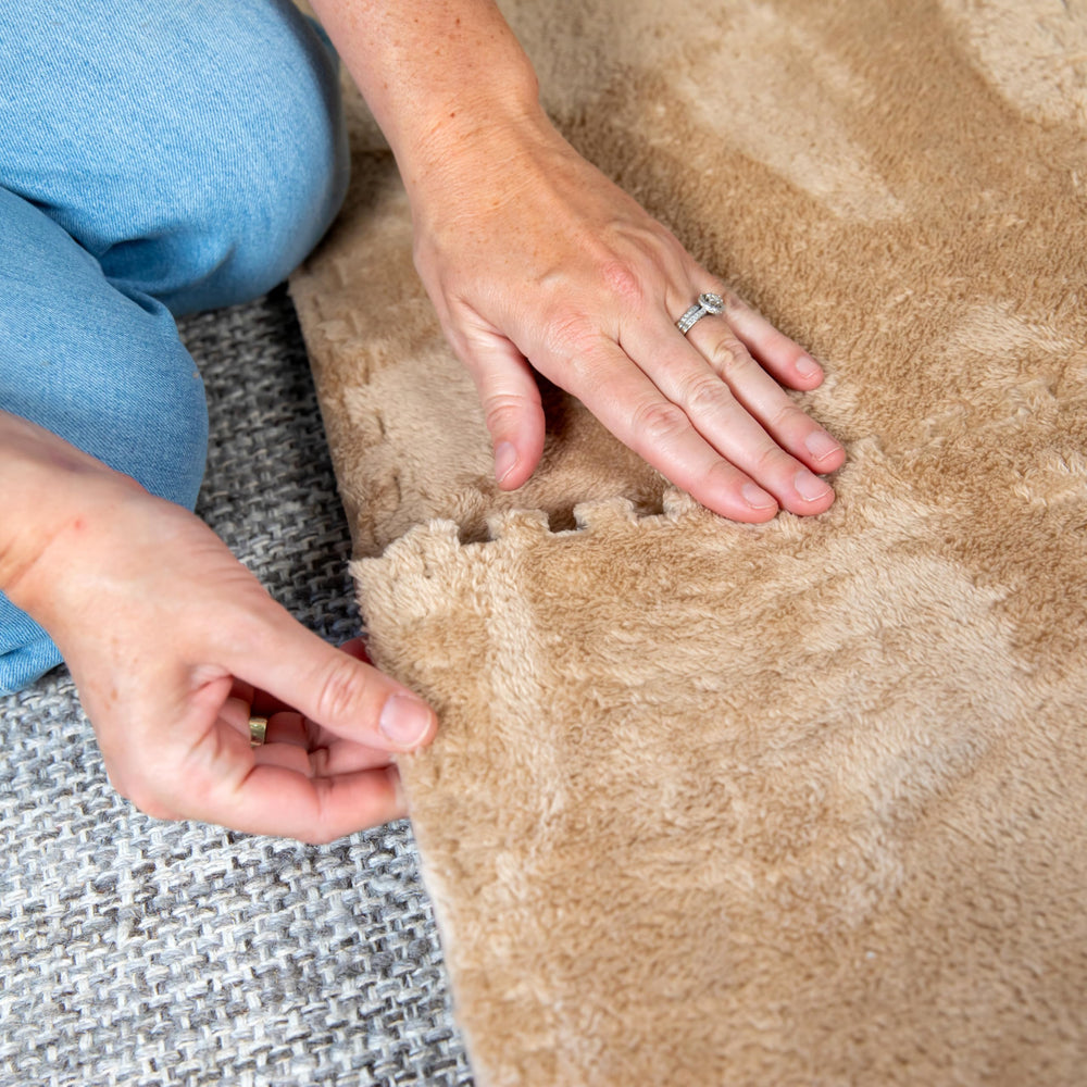 CARPETBOX velvety polyester top layer enhances comfortable play experiences.