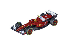 Carrera GO!!! Ferrari SF-25 L. Hamilton side view showcases authentic livery for immersive racing.