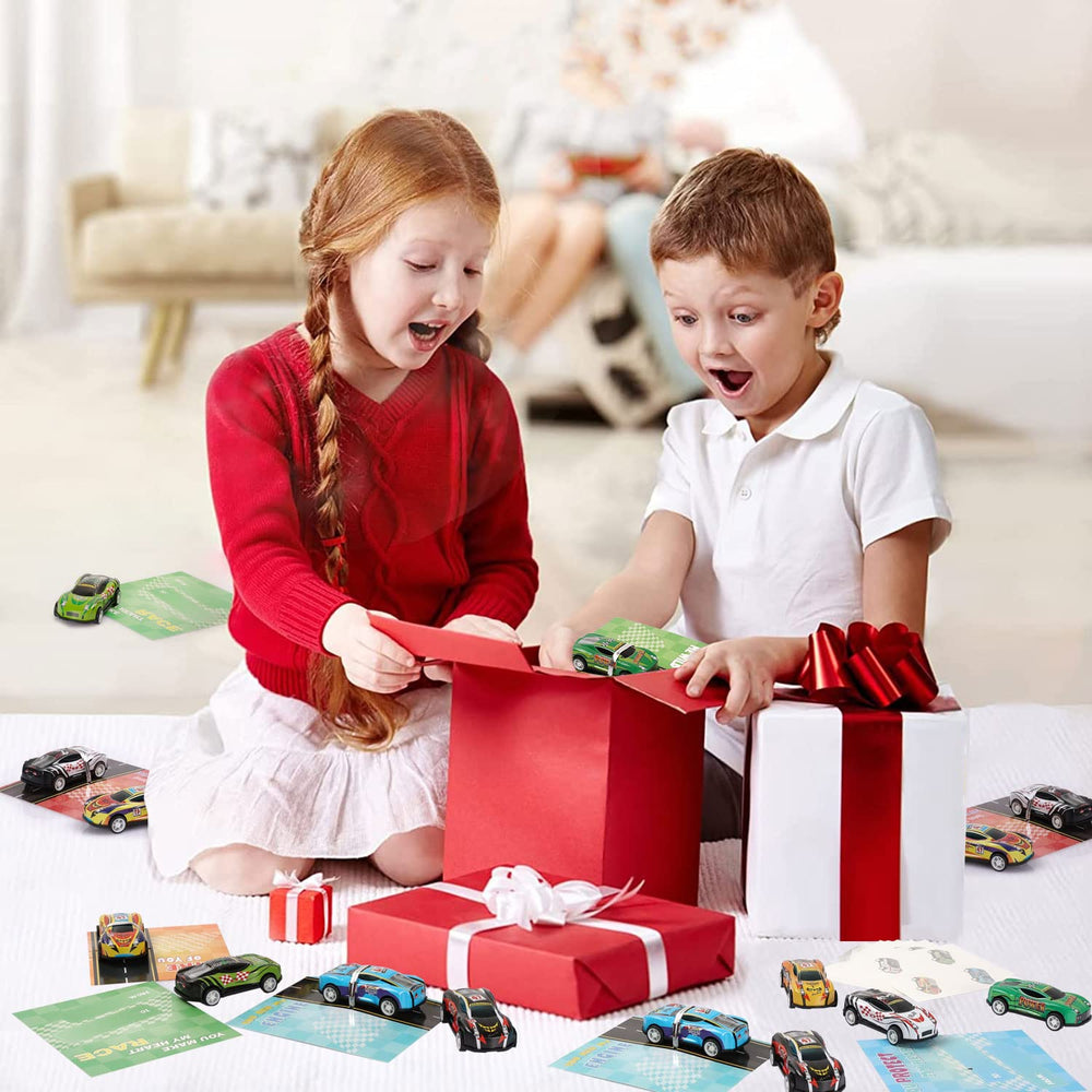 Catnee classroom valentines gift set is perfect for gifts and party favors.