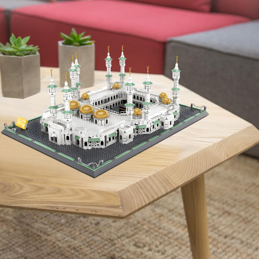 CAXIMSY Realistic model enhances display shelf with intricate architecture