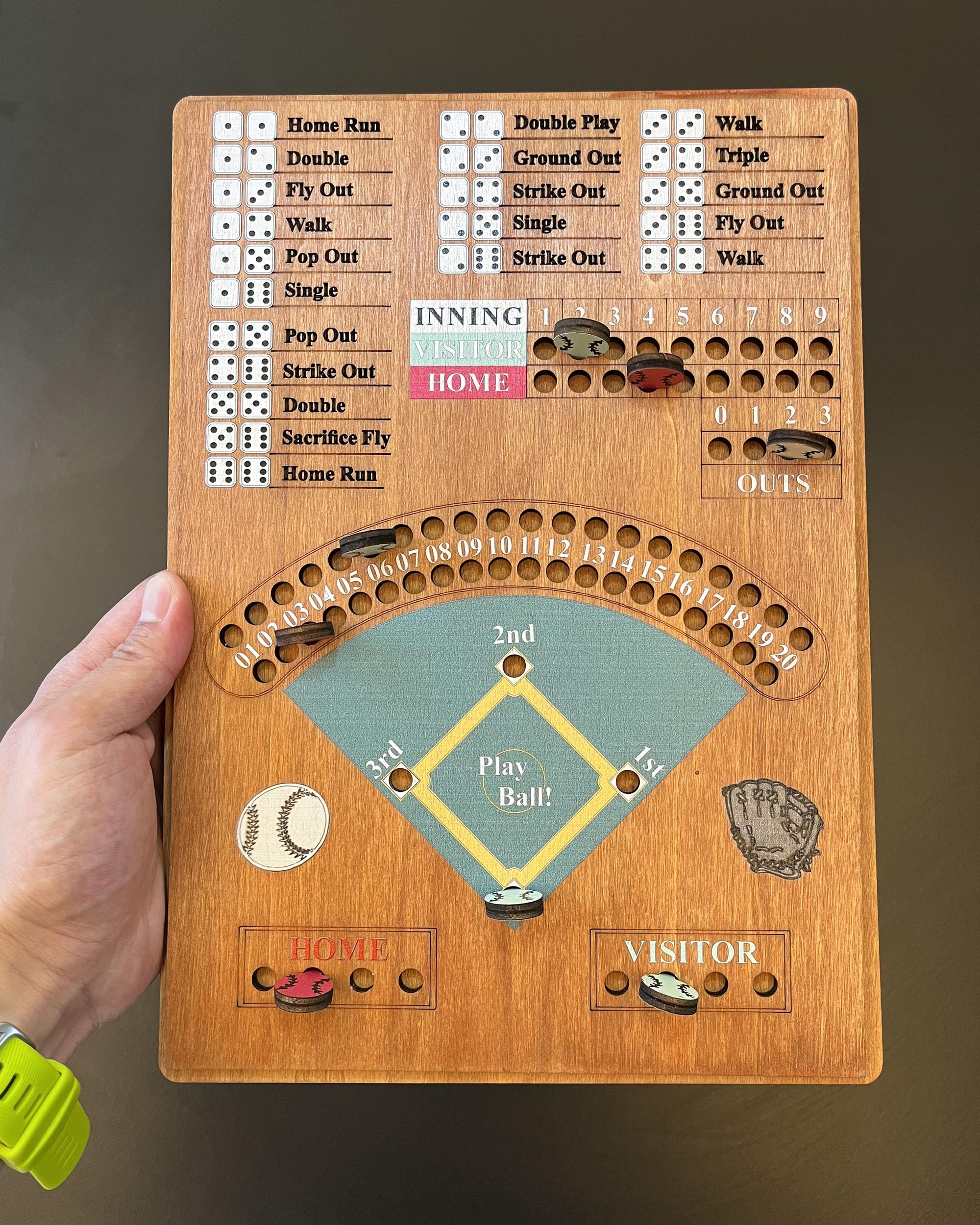 CBLKUS wooden baseball pieces in red, green, and offwhite for family play