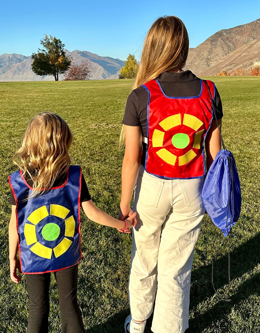 CC O PLAY drawstring bag keeps all components organized after play.