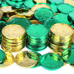 CCINEE double-sided shamrock coins, vibrant accents for St. Patrick's Day tables.
