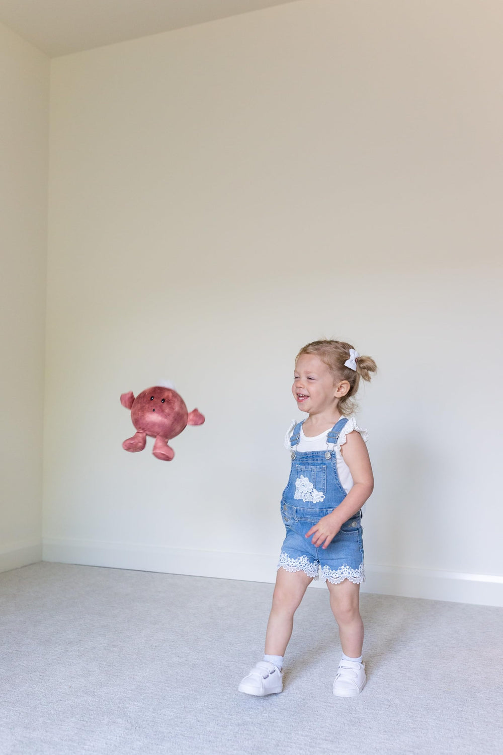 Celestial Buddies Mars Buddy 9-inch huggable size is perfect for snug play and decor.