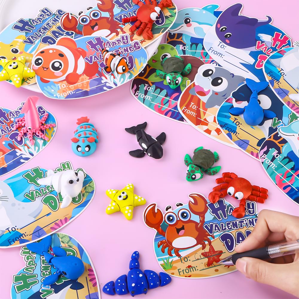 Celltestria treasure hunt idea, use mini figures for engaging hiding-and-seeking games.