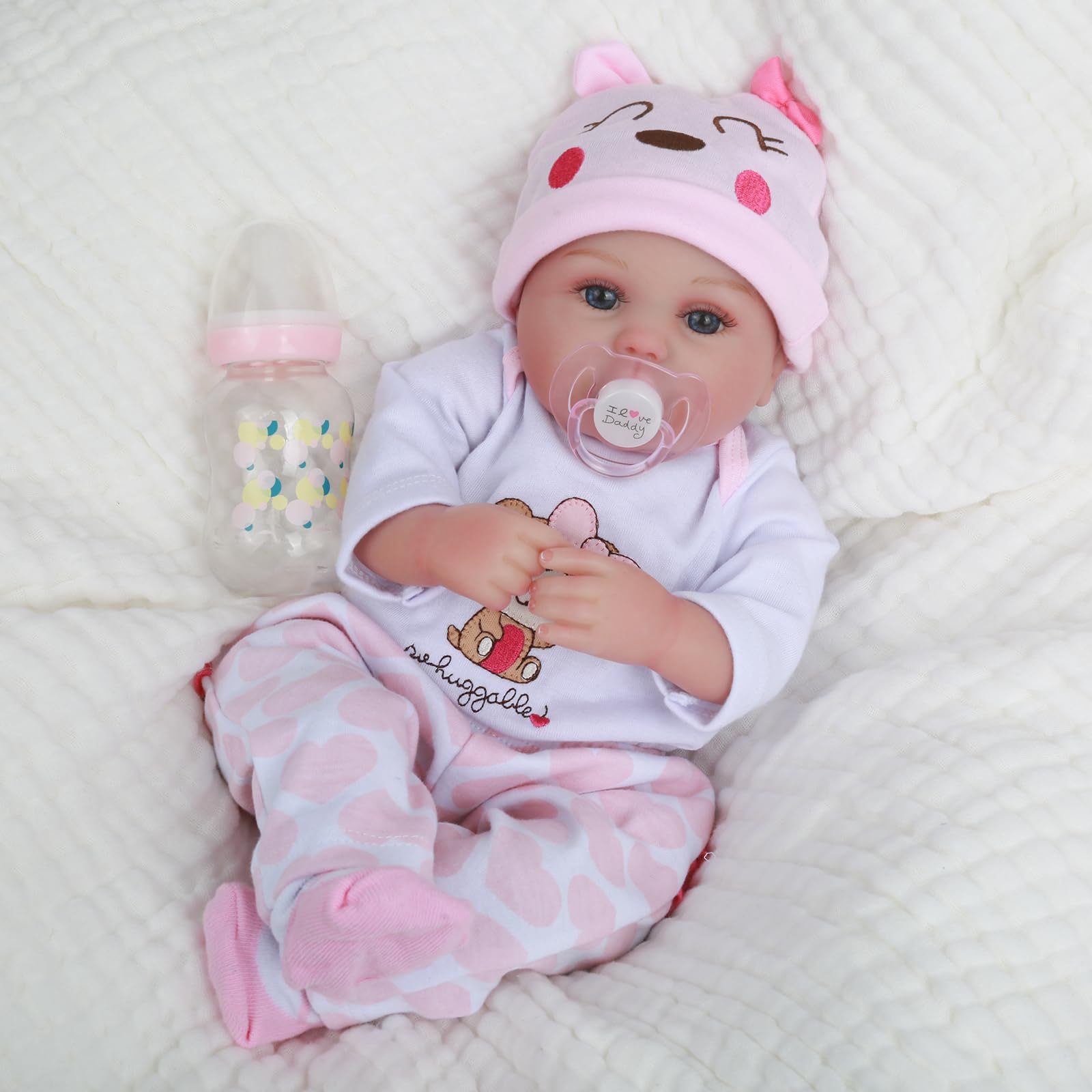 CHAREX Lucy 16in face close-up with realistic features for imaginative play.
