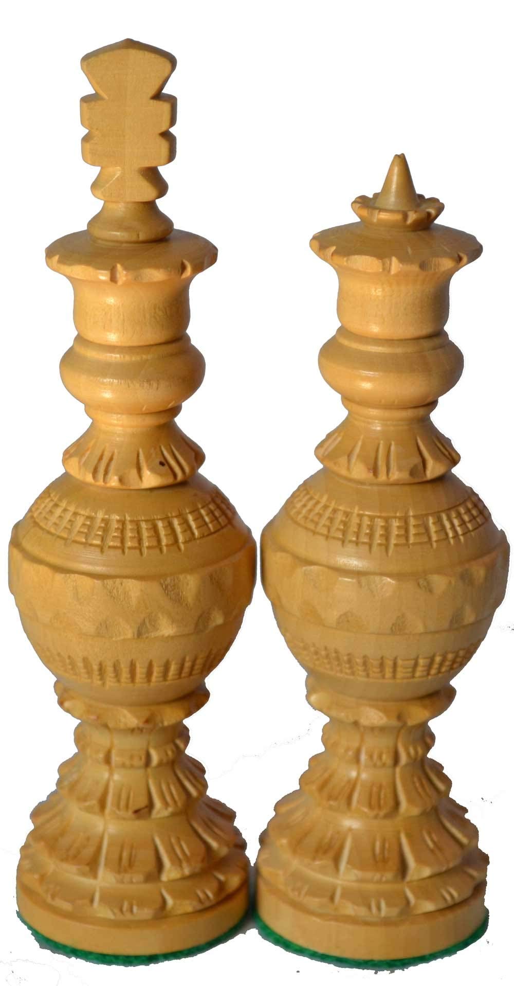 ChessBazar Globe Design 5-Inch King wooden pieces with warm tones