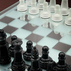 CHH Avant-Garde mirror chess board reflects light for dramatic gameplay moments