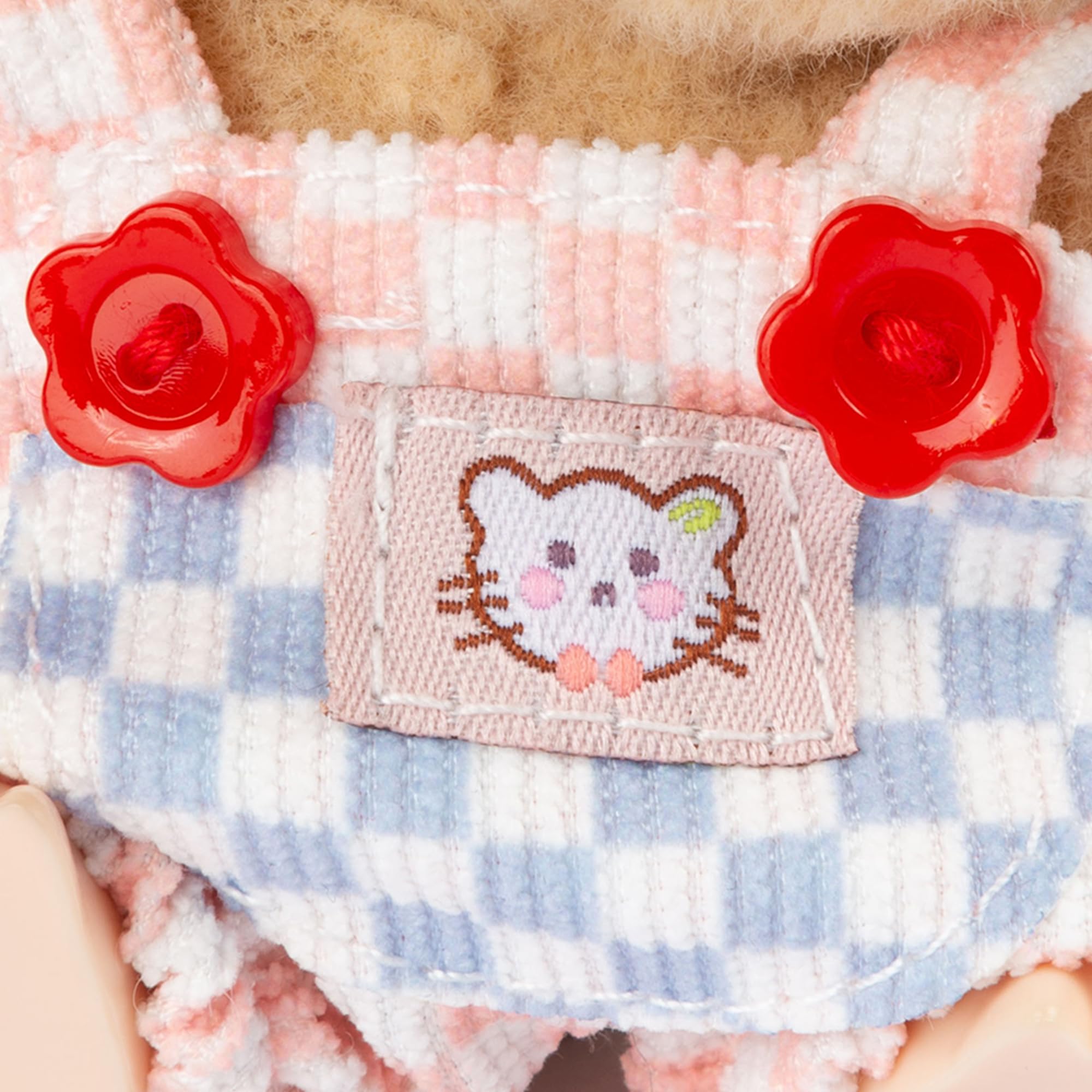 CHICHO pink-and-white fabric highlights charming kawaii aesthetics.