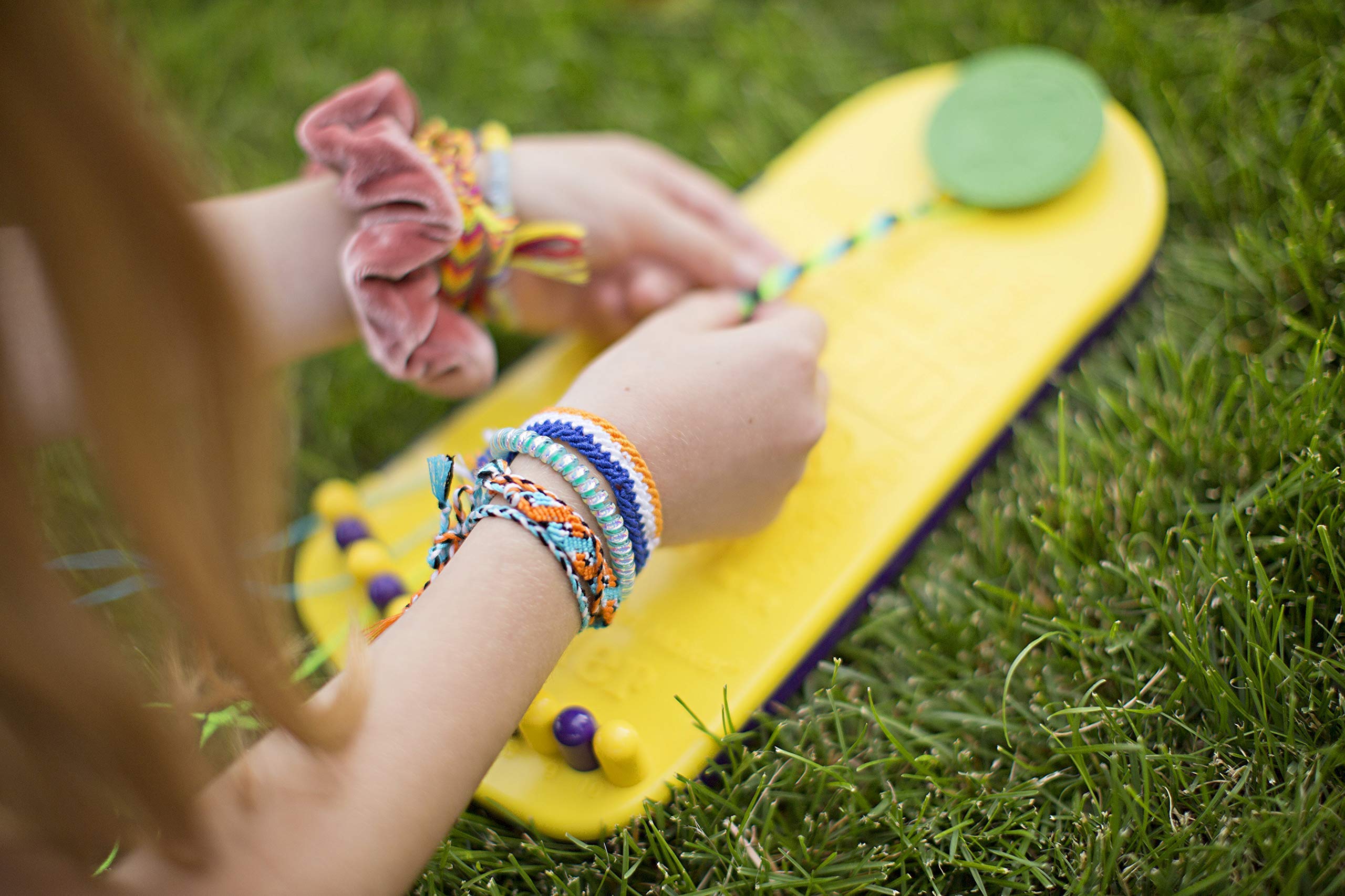 Choose Friendship Bracelet Kit Kid-friendly design boosts creativity and confidence