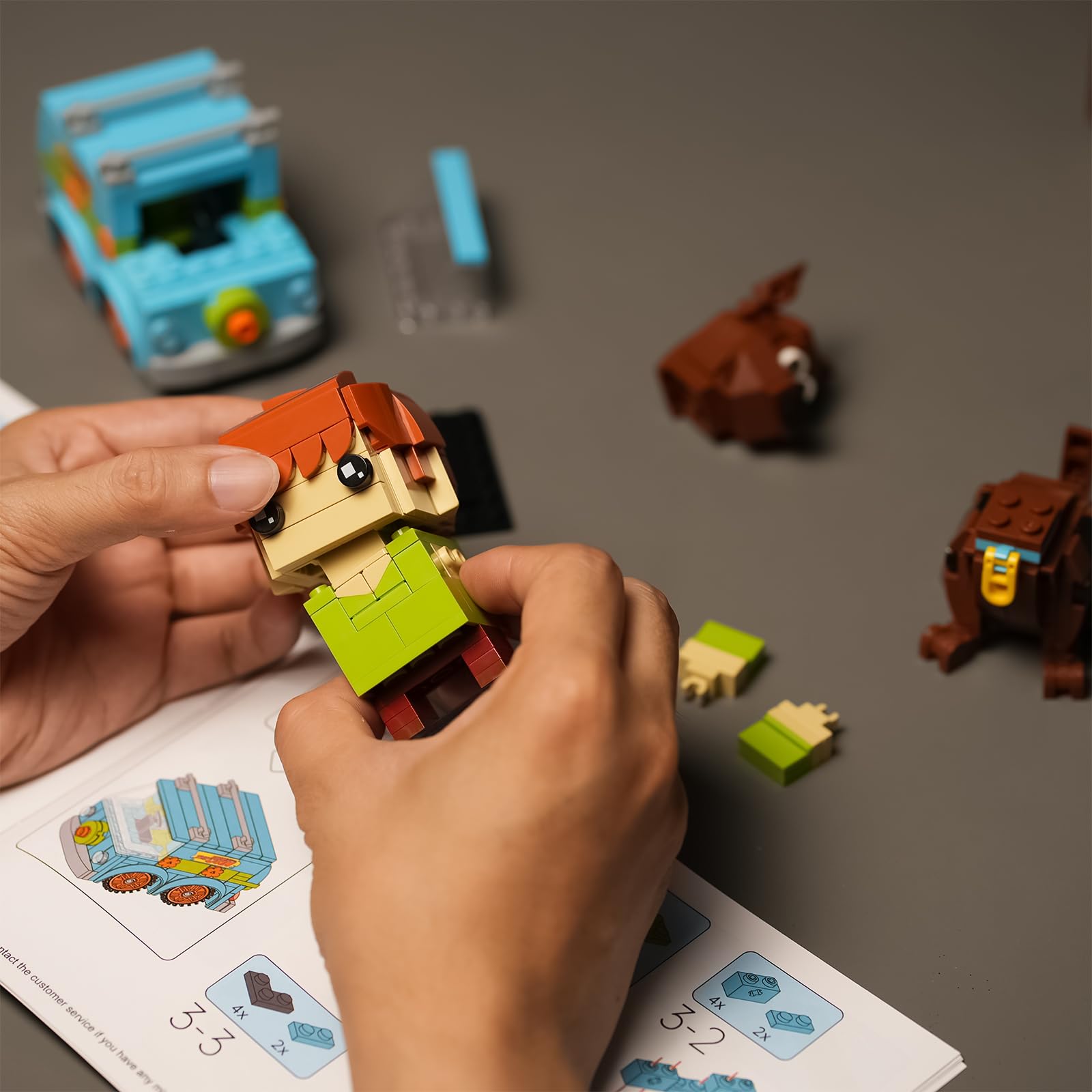 CHUANGPIN family build session image showcases collaborative play and learning.