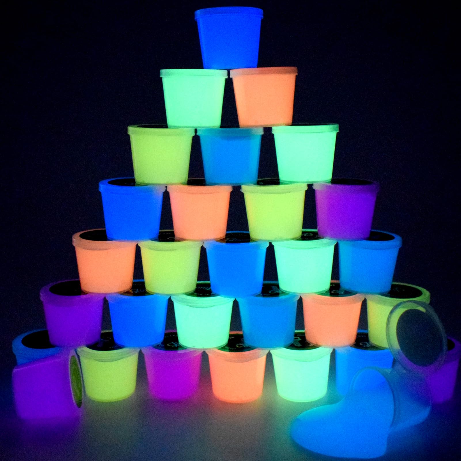 Cioaiwae glow-in-the-dark slime kit with bright colors for creative play