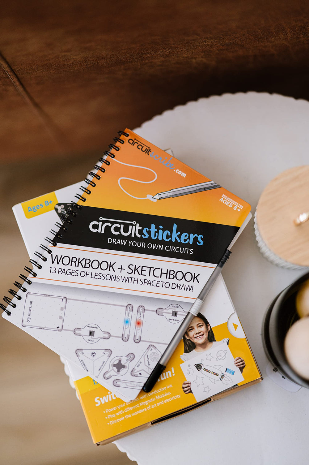 Circuit Scribe batteries and switches enable portable circuits