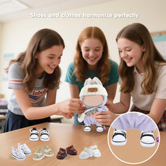 Ciunura doll shoes in packaging—gift-ready presentation for collectors and display setups.