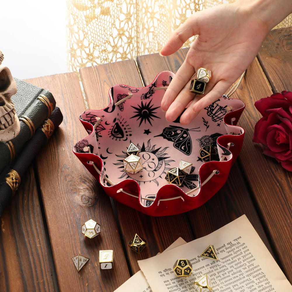 CiyvoLyeen portable dice-rolling space keeps sessions smooth