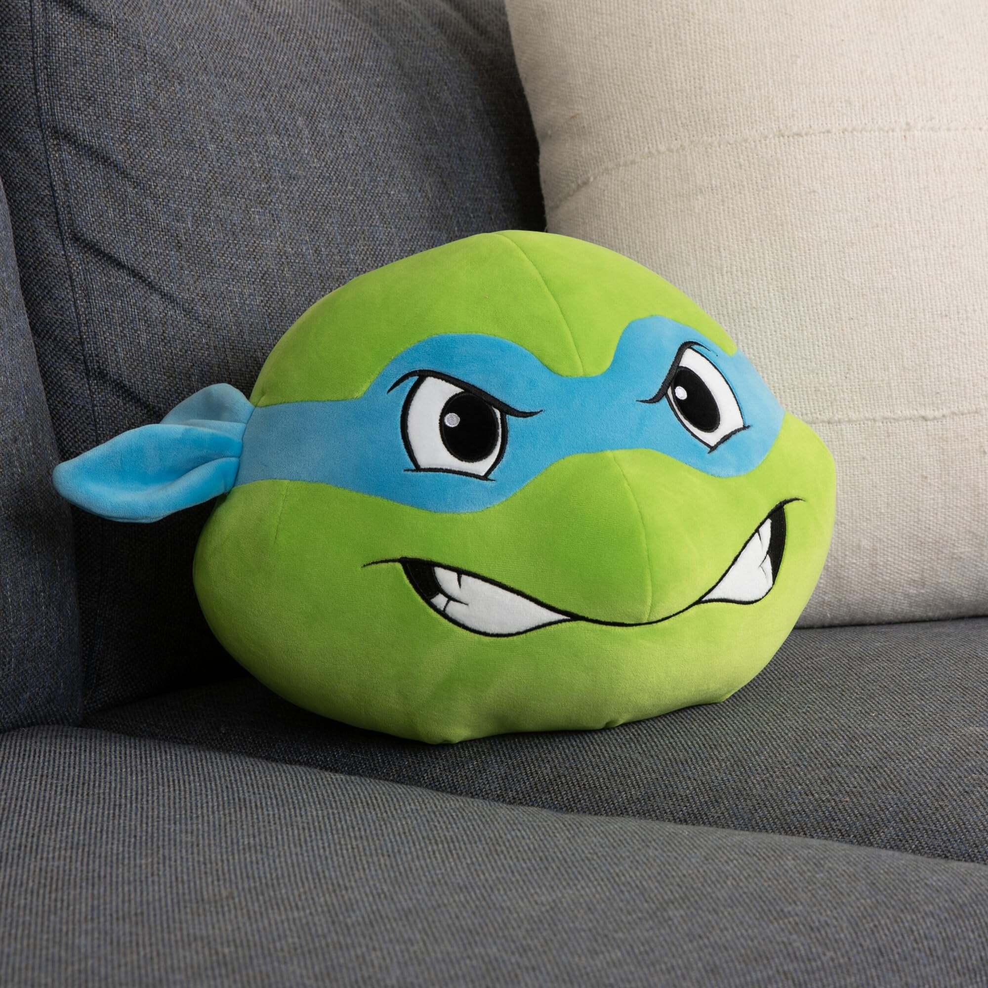 Club Mocchi Mocchi Leonardo head plush close-up texture
