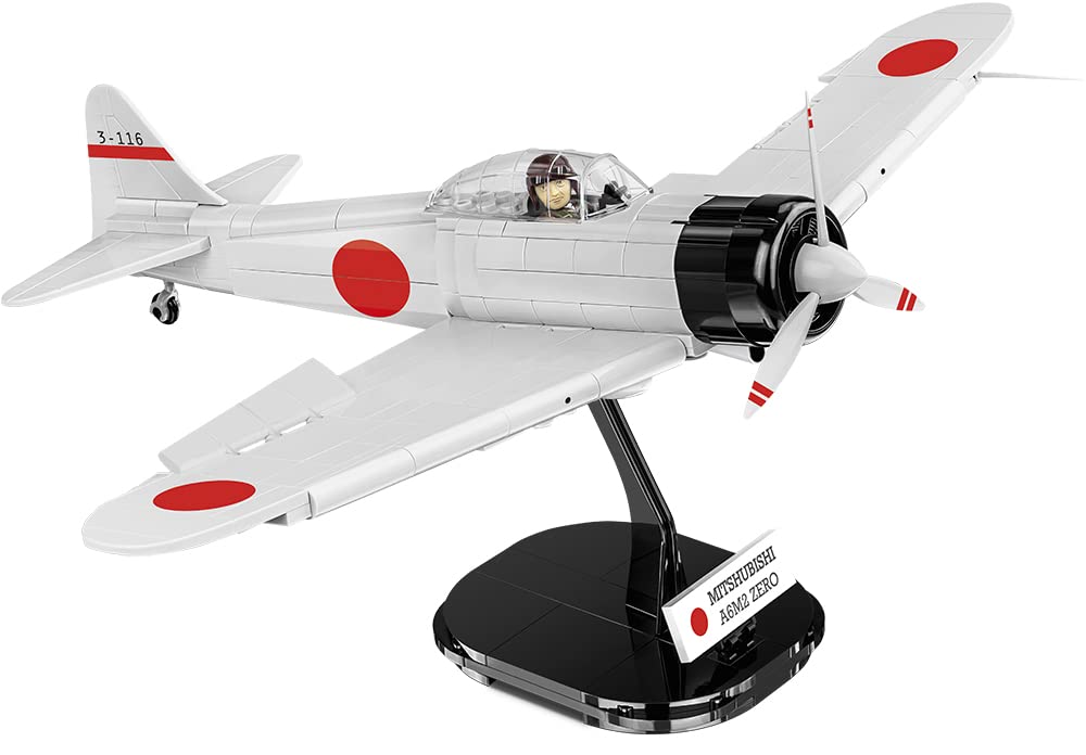 COBI SU-100 SPG with display stand for authentic diorama scenes.