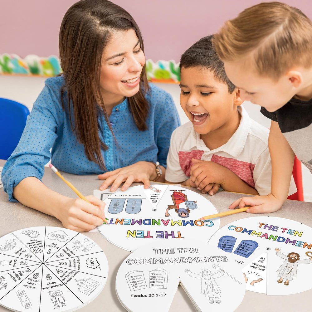 COcnny rotating wheel assembly for interactive storytelling