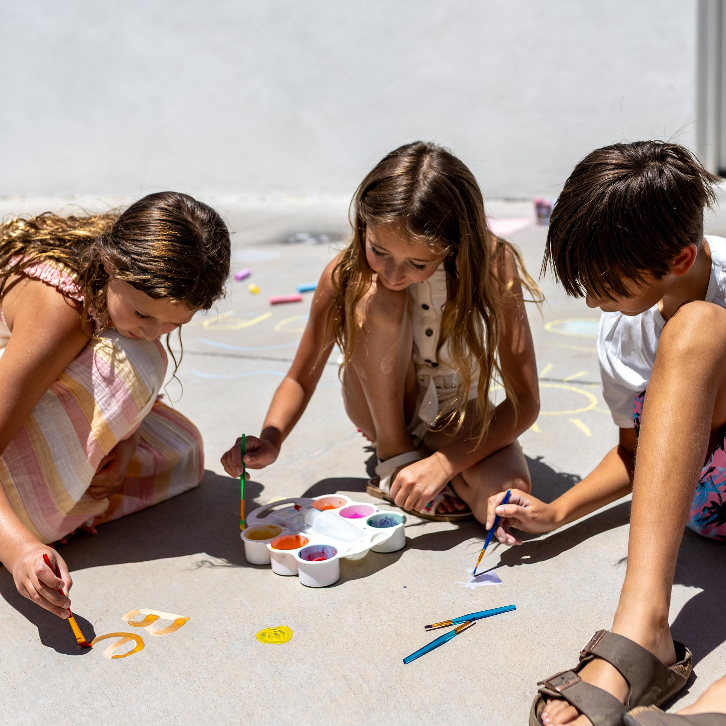 CocoNut Outdoor non-toxic chalk set designed for children ages 5 and up.