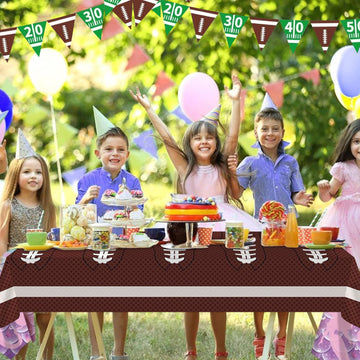Cokoness disposable tablecloth offers quick cleanup after parties.